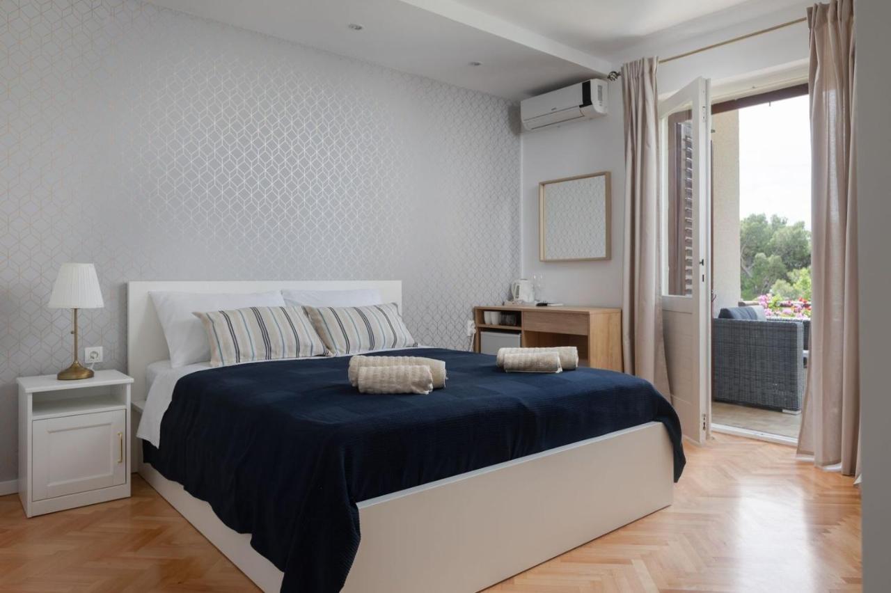Apartments Agneza Tucepi Luaran gambar