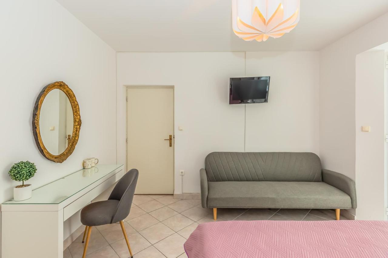 Apartments Agneza Tucepi Luaran gambar
