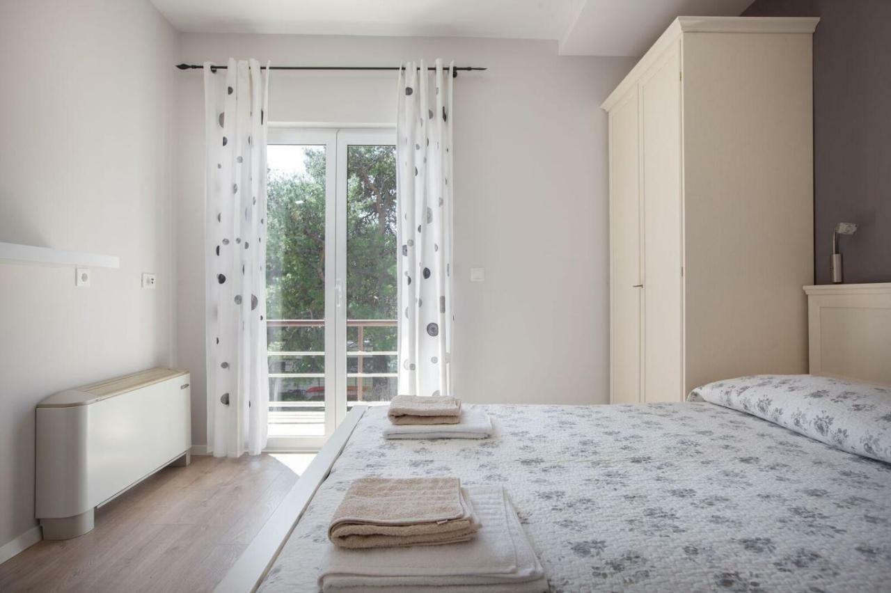 Apartments Agneza Tucepi Luaran gambar